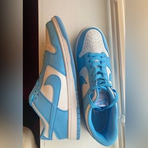 Low Dunk UNC color